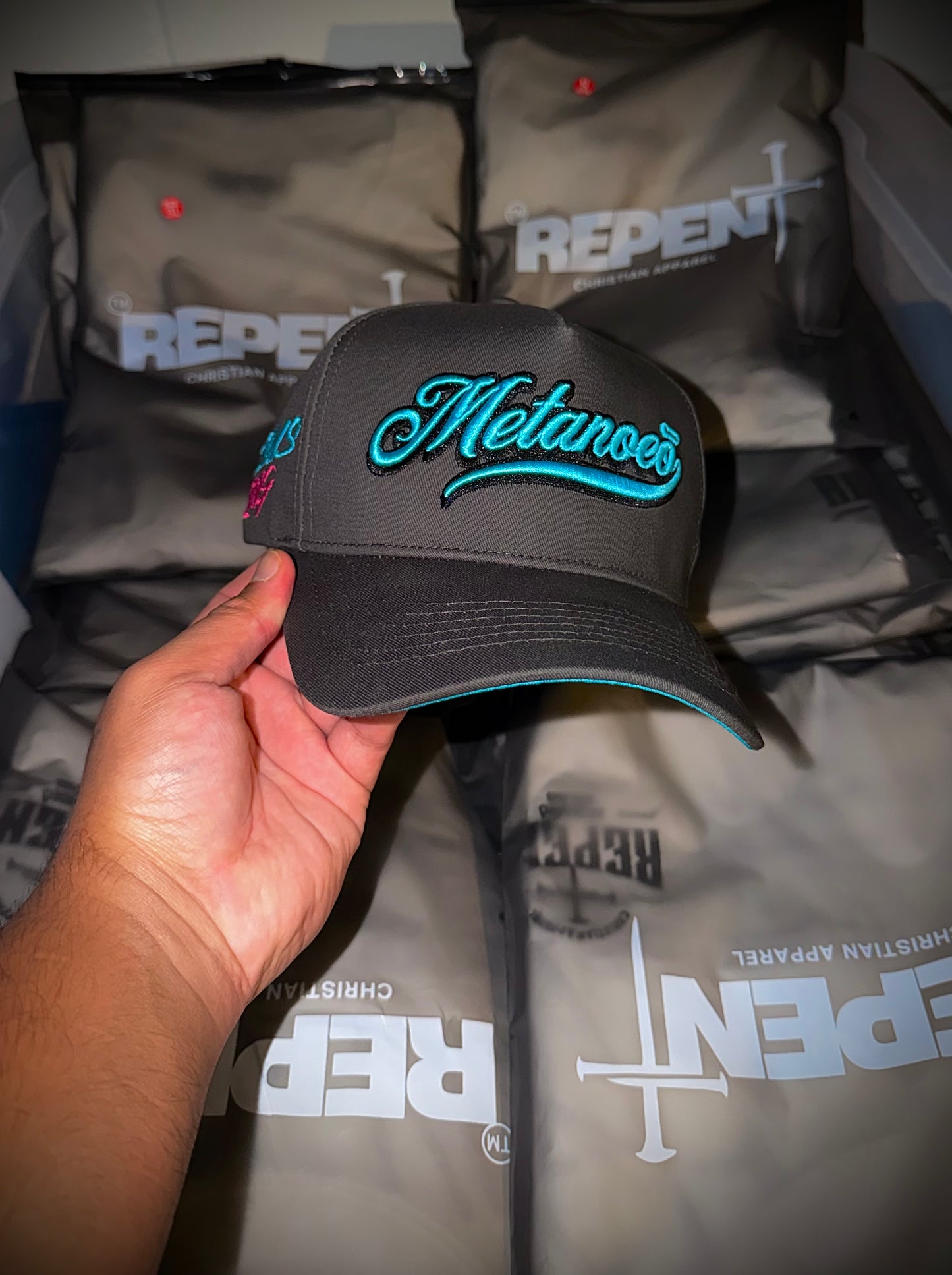 Grey & Terquoise Metanoeō 5 Panel snap back cap