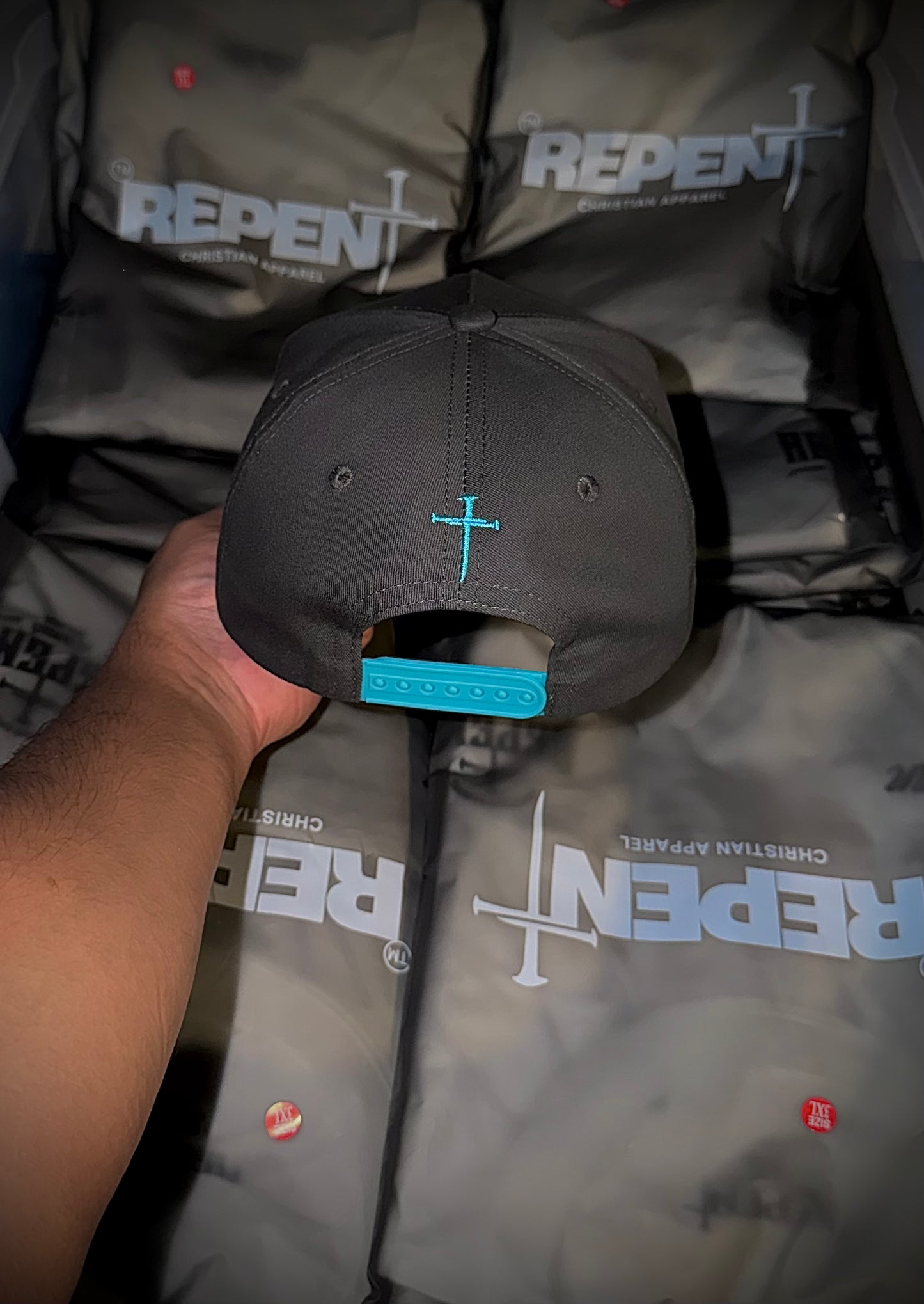 Grey & Terquoise Metanoeō 5 Panel snap back cap